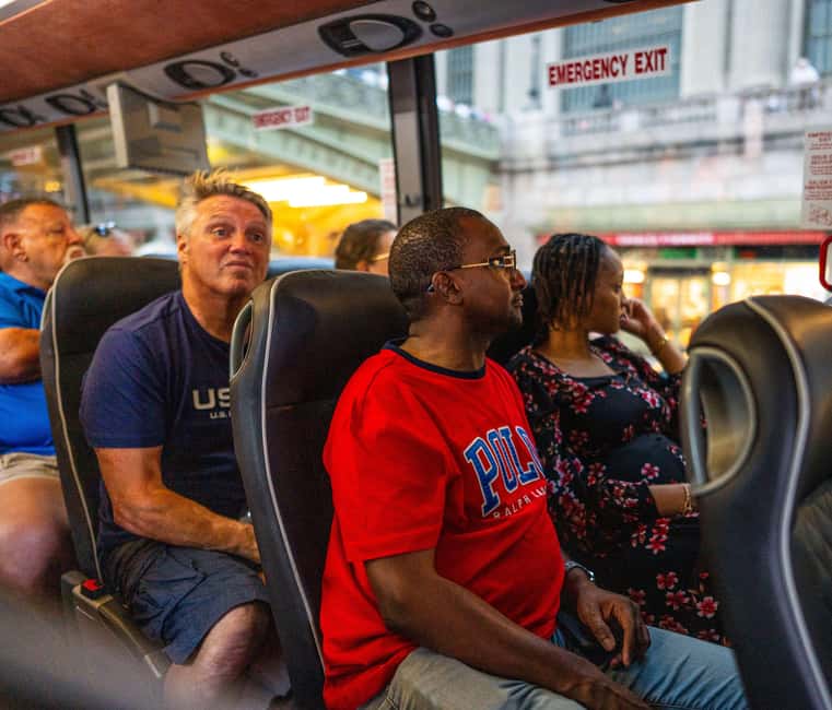 NYC at Night: 3-Hour Luxury Bus Tour of Top Highlights - DUMBO’s waterfront photo stop: Brooklyn Bridge views you’ll actually want to keep
