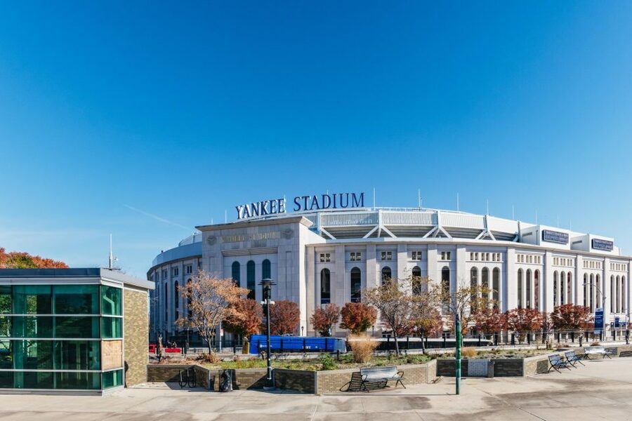 NYC: Brooklyn, Bronx, Queens Sightseeing Bus Tour - DUMBO and the Manhattan Skyline: Waterfront Photos That Actually Deliver