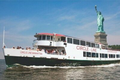 NYC Bundle: Empire State, Big Bus Tour, and Circle Line Cruise - Your Big Bus route: from M&M’s to Times Square and the Empire State stop