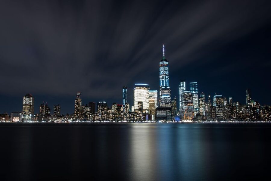 NYC: City Skyline Sightseeing Bus Tour at Night - Why the New Jersey Side Makes the Skyline Night Show Better