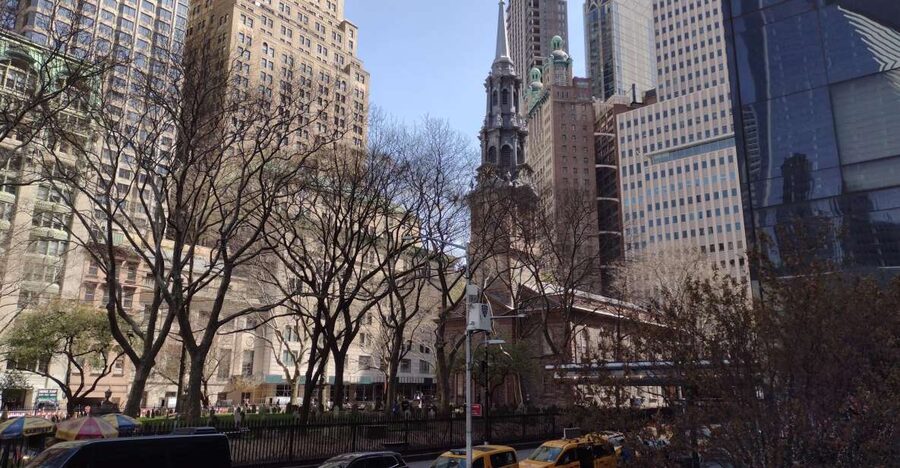 NYC: Gray Line Guided 5 Hour Manhattan Premium Bus Tour - After the ferry: World Trade area, Hudson Yards, and more viewpoints