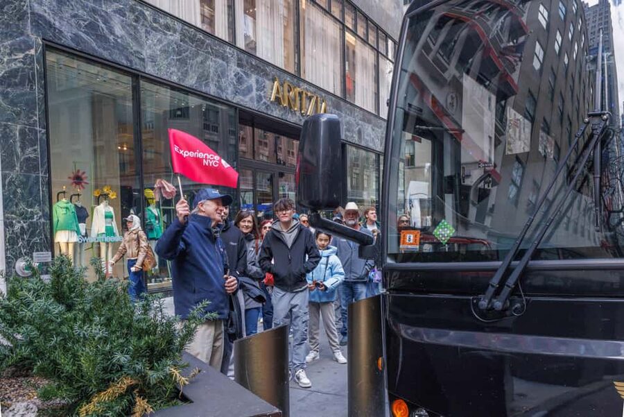 NYC: Half-Day Luxury Bus Tour with Empire State Access - Fifth Avenue glamour to Rockefeller Center: where the tour pauses for photos