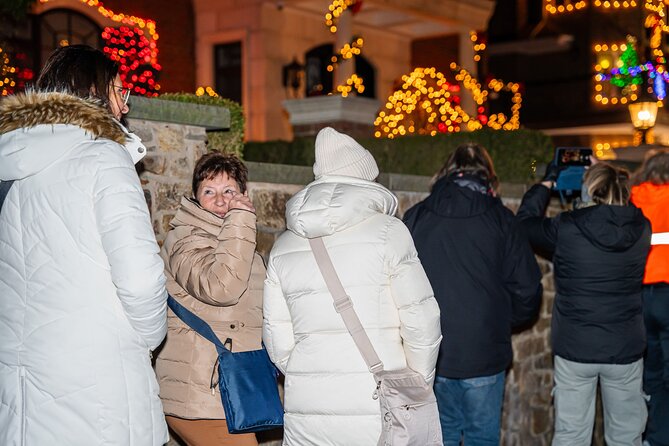 NYC Holiday Lights and Dyker Heights Luxury Bus Tour - Photo Stop and Timing: Getting Your Best Shots