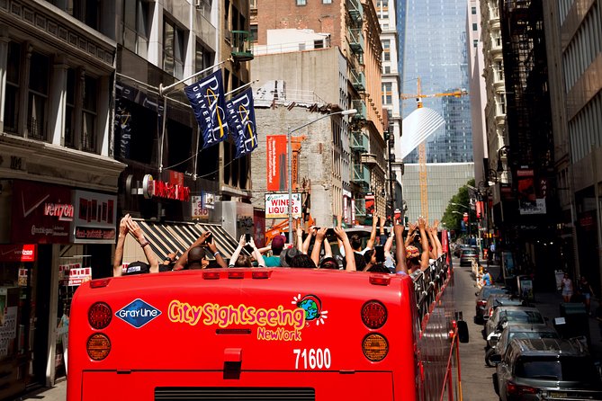 NYC Hop-on Hop-off Downtown Tour plus One Attraction - Where the Experience Can Feel Less Smooth: Traffic, Full Buses, and Stop Confusion