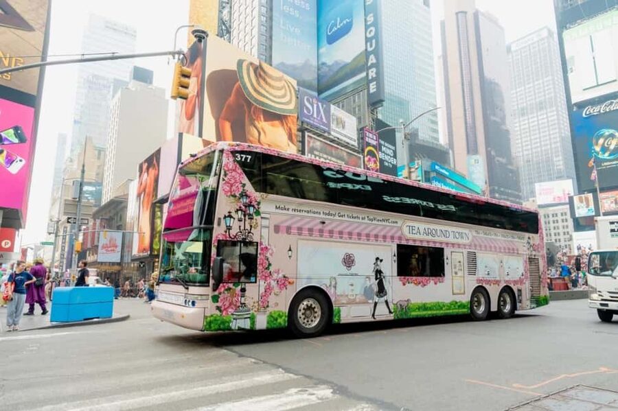 NYC: Tea Around Town Bus Tour with Live Entertainment - Key things that make this tour worth your attention