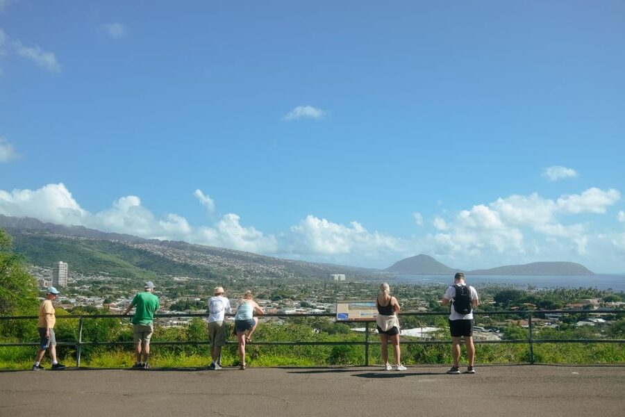 Oahu: Waikiki Trolley Hop-on Hop-off All-Line Pass - Price and value: why $62 can be a smarter move than “tour by tour”