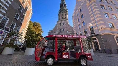 Old Riga Heated E-Bus Tour with Audio Guide & Mulled Wine - Getting There: Jēkaba Barracks, Torņa 4, Entrance II A