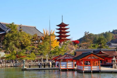 Osaka/Kyoto: Hiroshima Miyajima Bus Tour & Shinkansen Ticket - The Peace Museum hour: how to make the most of limited time