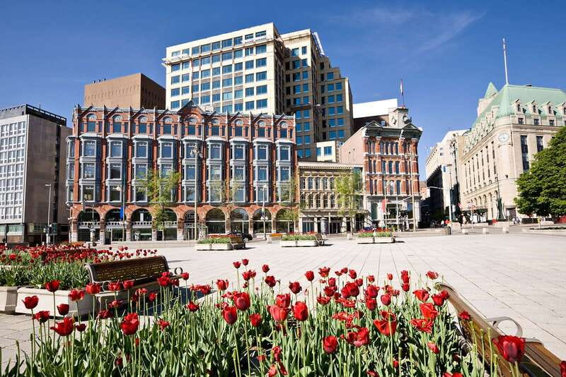 Ottawa: Hop-On Hop-Off Guided City Tour Pass - Parliament Hill: The Big Sights and Why the Guide Matters