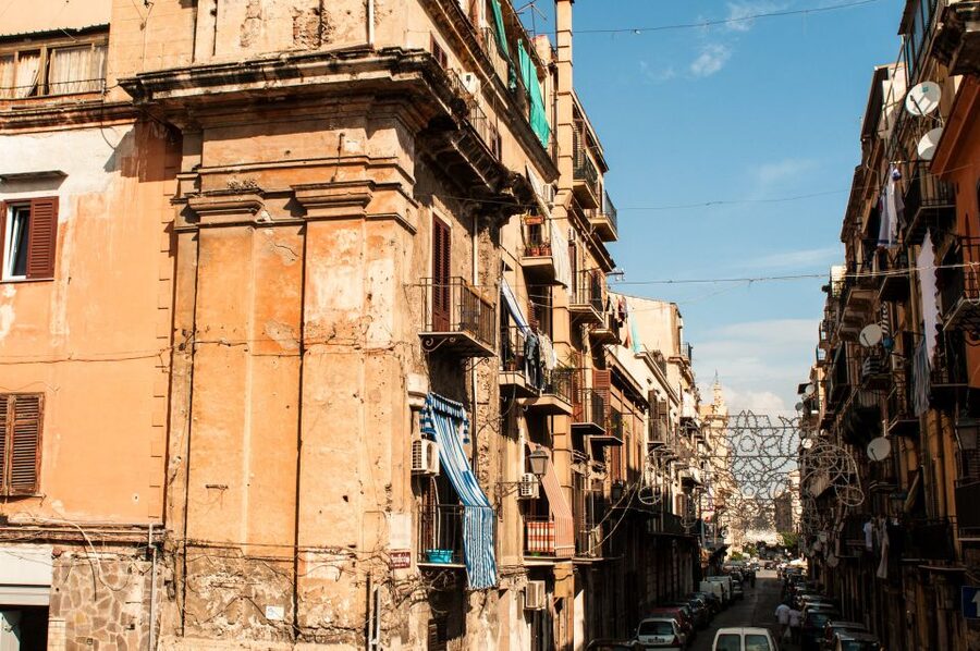 Palermo: Hop-on Hop-off Bus Tour 24-hour Ticket - Starting from Politeama Theater: your easy launchpad