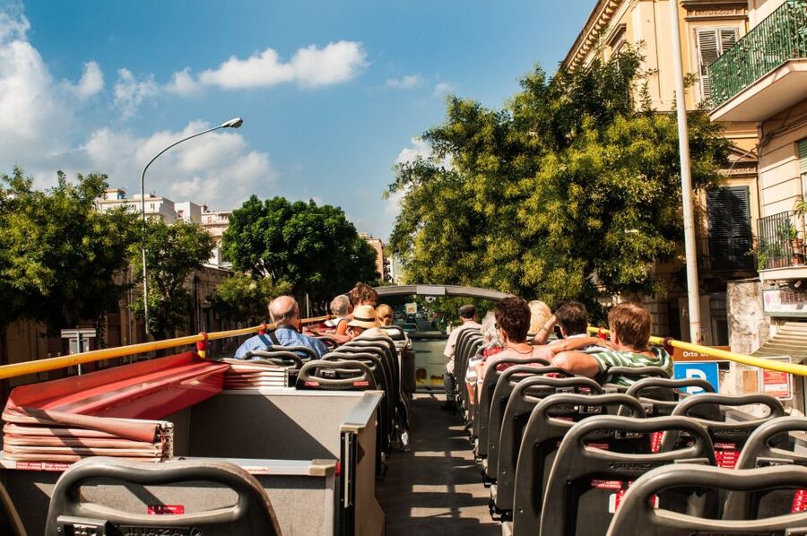 Palermo: Hop-on Hop-off Bus Tour 24-hour Ticket - Audio commentary and the app: how you save time in Palermo