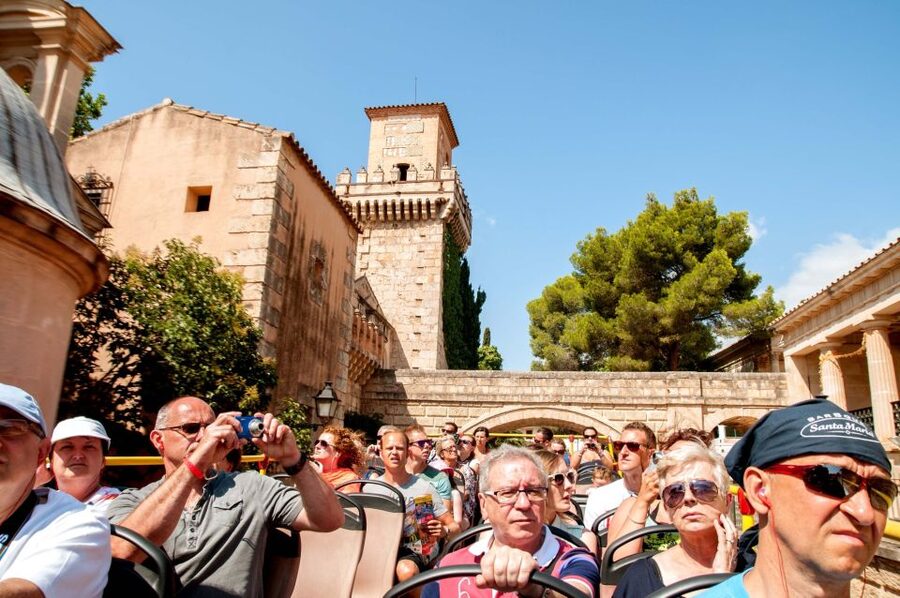 Palma de Mallorca: City Sightseeing Hop-On Hop-Off Bus Tour - Pueblo Espanyol vs. Bellver Castle: picking your Essential Experience