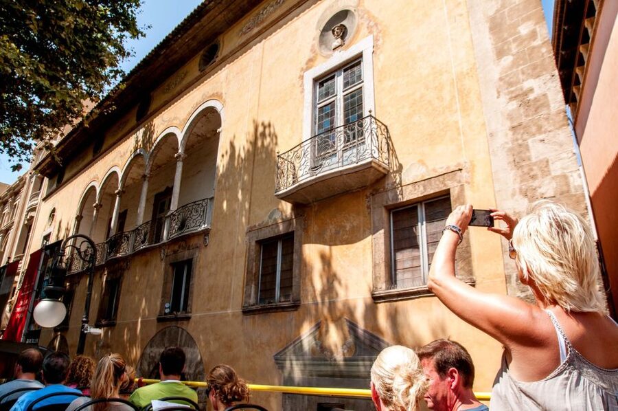 Palma de Mallorca: City Sightseeing Hop-On Hop-Off Bus Tour - Estació Marítima and Moll Comercial: easy access if you’re cruise-bound