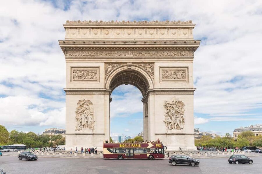 Paris: Arc de Triomphe Ticket & Big Bus Hop-on Hop-off Tour - Your hop-on stops: where to start and which sights matter most