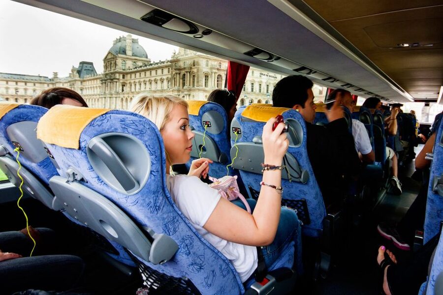 Paris: Audio-Guided Bus Tour & Seine River Cruise - Audio tech reality check: languages, earphones, and the app experience