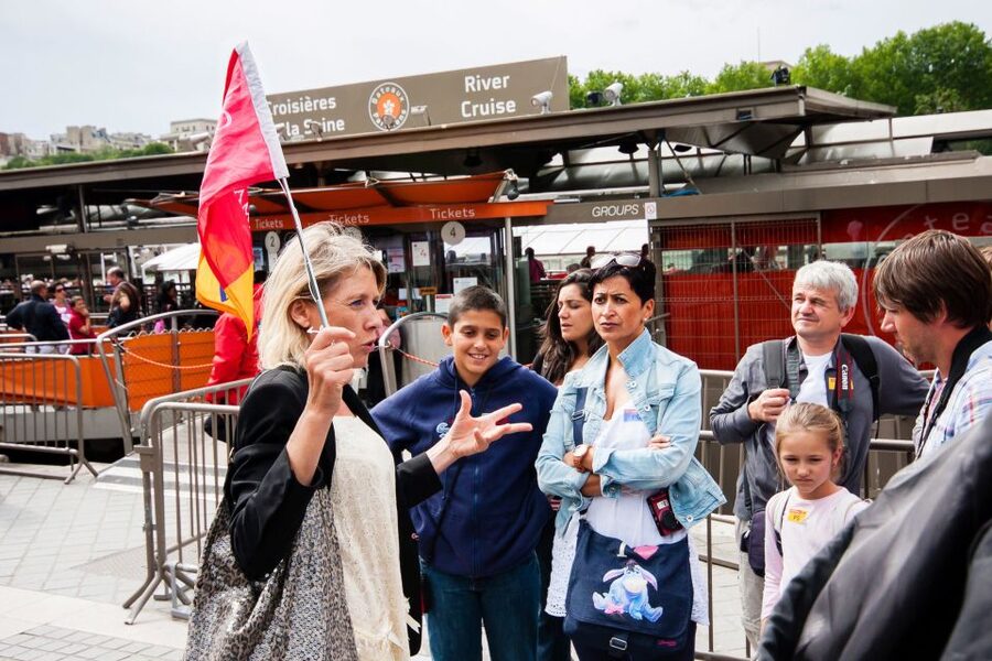 Paris: Audio-Guided Bus Tour & Seine River Cruise - Timing, meeting point, and how to avoid the most common hassles