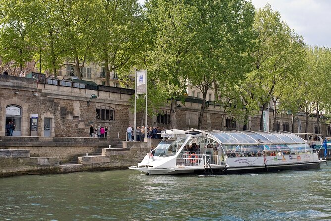 Paris: Batobus Hop-On Hop-Off Cruise & Landmarks Audio Tour - Booking and ticket download: the part to handle early