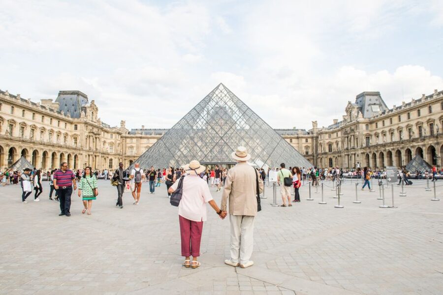 Paris: Big Bus Hop-on Hop-off Tour & Panoramic Night Tour - Key things to notice before you buy