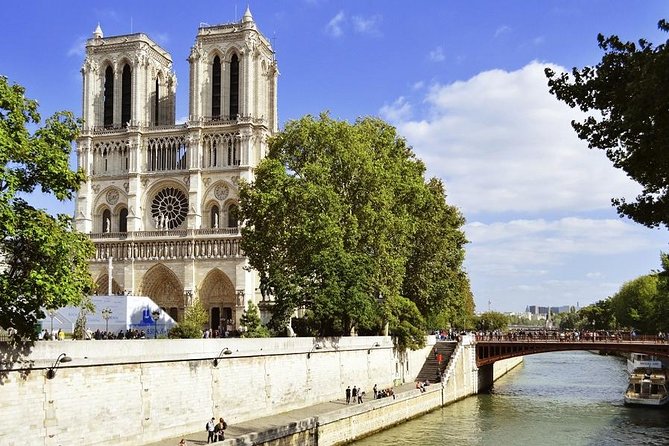 Paris Highlights Immersive Coach Tour - The Paris “orientation loop” you can finish in one sitting