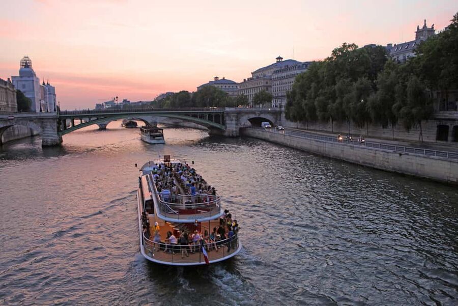 Paris: Hop-on Hop-off Bus Tour & Seine Cruise Bundle Tour - Price and what you really get for about $56