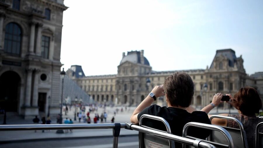 Paris: Hop-on Hop-off Bus Tour & Seine Cruise Bundle Tour - The Seine cruise from Port de Suffren: why it pairs so well