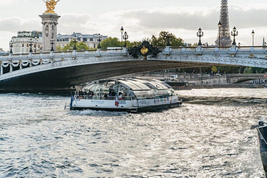 Paris: Hop-On Hop-Off Seine Cruise Pass with 9 Stops - Pass Length, Ticket Timing, and the One Rule That Matters