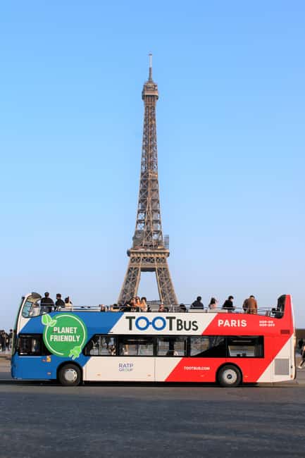 Paris: Hop-on with Emily walking tour and bus tour - The 45-minute Emily Tootwalk: walking in the show’s footsteps