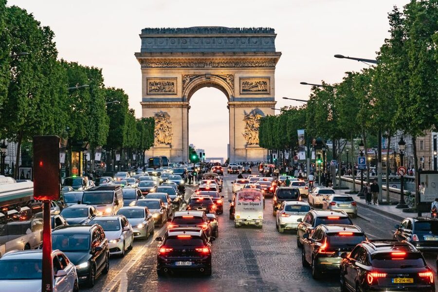 Paris: Night Bus Tour with Audioguide - The top deck experience: open-air views and the reality of night weather