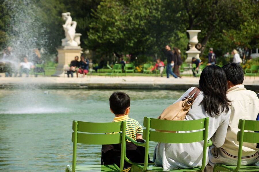 Paris: Tootbus Kids Bus Tour Experience - Price and value: $35 for a 90-minute Paris “starter course”