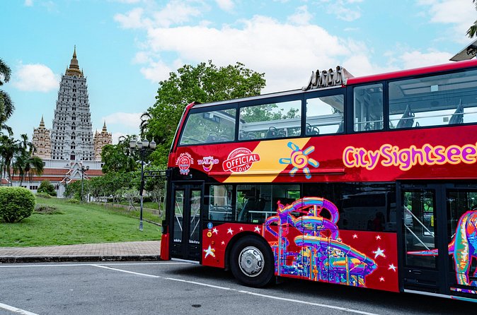Pattaya Hop-On Hop-Off Bus Tours - Blue Line: Gardens, attractions, and water-adjacent stops