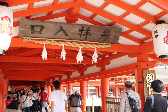 Peaceful Hiroshima & Miyajima UNESCO 1 Day Bus Tour - Itsukushima Shrine and the sea-facing torii effect