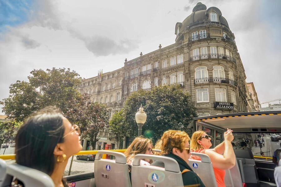 Porto: City Sightseeing Hop-On Hop-Off Bus Tour - The stop list, translated into real-world priorities