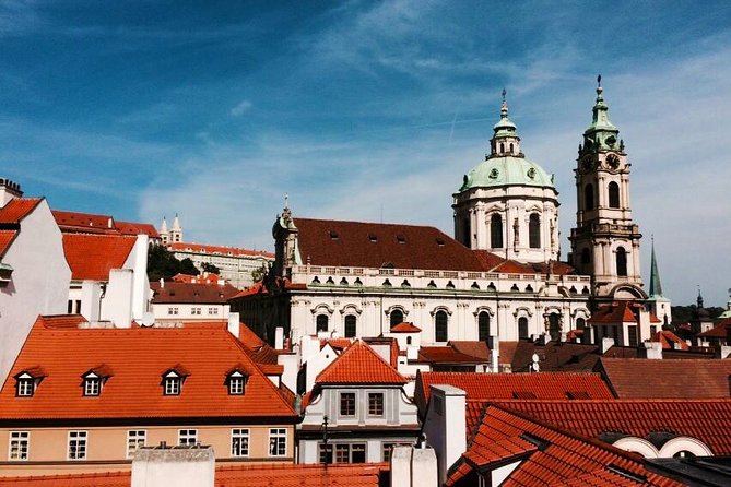 Prague: Bus Tour, Walking Tour, River Cruise and Lunch - Meeting point near Na Florenci: timing that avoids confusion