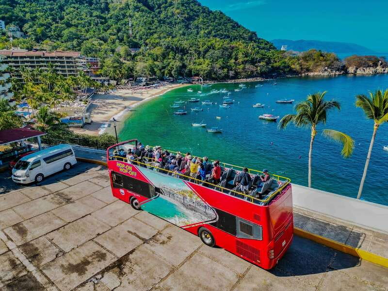 Puerto Vallarta: Hop-On-Hop-Off City Bus Tour - Entering Puerto Vallarta by bus: 20 official stops with real variety