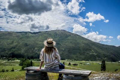 Queenstown & Gibbston Valley: Hop-On Hop-Off Wine Tours - Queenstown and Arthurs Point: where your day begins