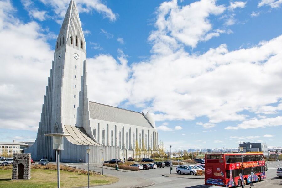 Reykjavik: City Sightseeing Hop-On Hop-Off Bus Tour - Why a Reykjavik hop-on hop-off loop makes sense