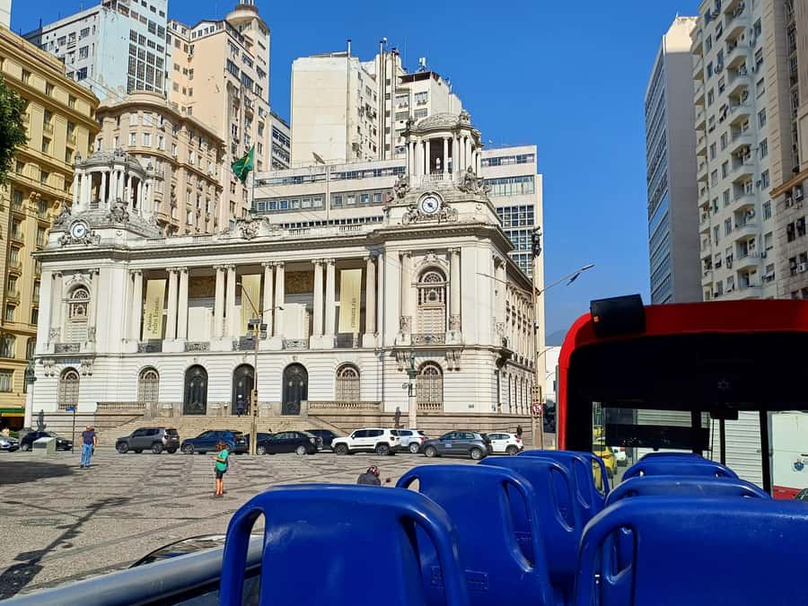 Rio Samba Bus: hop-on hop-off city tour in Rio de Janeiro - Hop-on hop-off in practice: freedom with one key caution