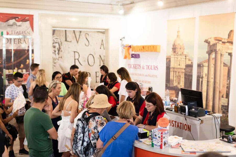 Rome: Glass Elevator, Museums & Hop-On Hop-Off Bus Ticket - The 25-minute Ancient Rome intro video and audio guide setup