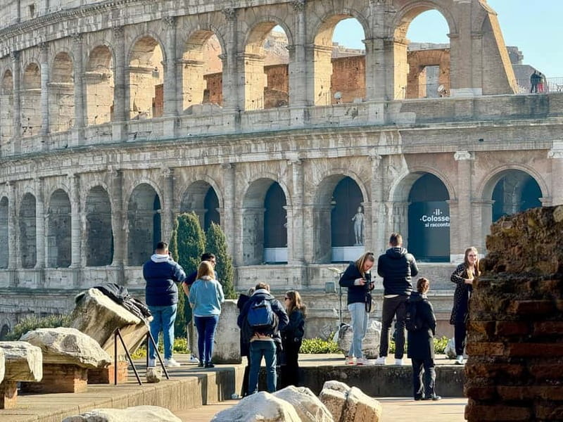 Rome: Hop-on Hop-off Bus and Colosseum, Ancient Rome Tour - Guided Colosseum tour vs self audio: picking the right “pace”