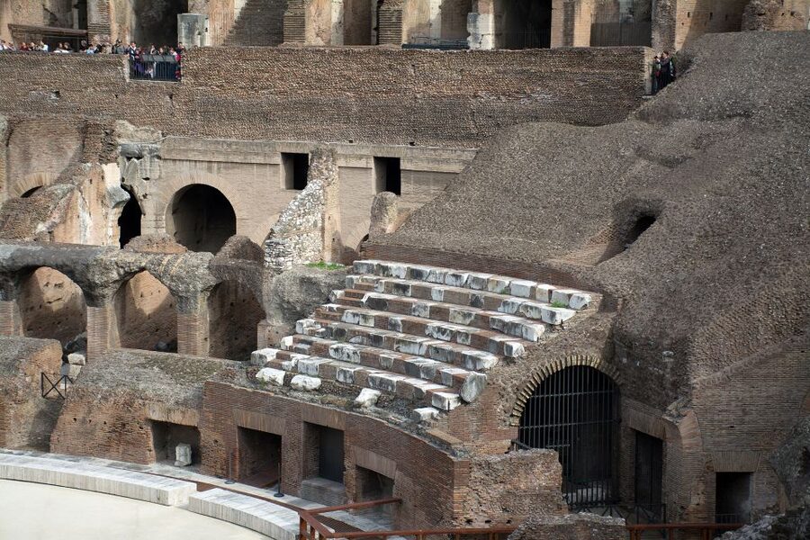 Rome: Hop-On Hop-Off Bus, Roman Forum & Colosseum Tour - Caesar’s Cremation Altar: A Surprisingly Human Pause