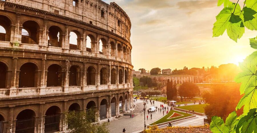 Rome: Hop-on Hop-off Bus Tour and Colosseum Experience - Redeeming at Via Paola 35: your first decision of the day