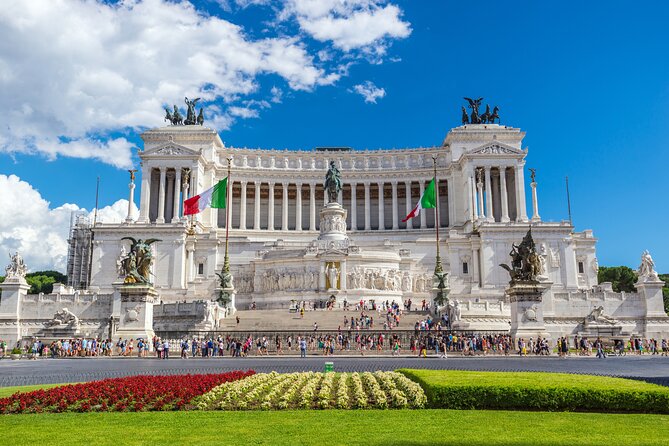 Rome Hop-On Hop-Off Sightseeing Bus Tour - Villa Borghese and Piazza Barberini: a practical way to reach central Rome vibes