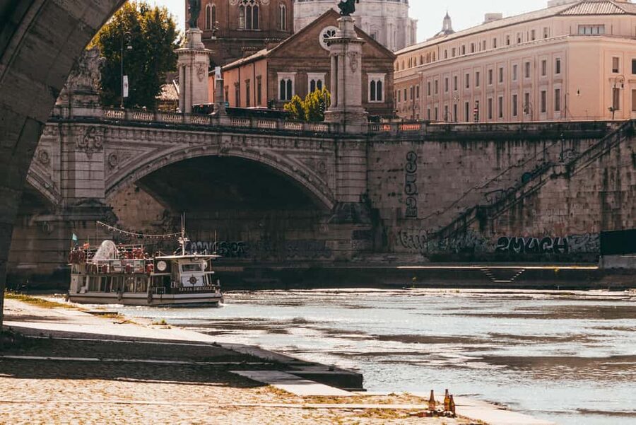 Rome: Tiber River Hop-On Hop-Off Boat Tour Ticket - A stress-free way to move: the Tiber is your shortcut