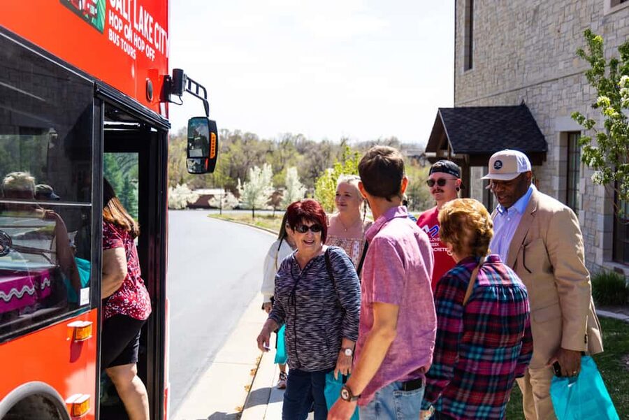 Salt Lake City: Hop-On Hop-Off Bus Tour - Live guides and the value of real local tips