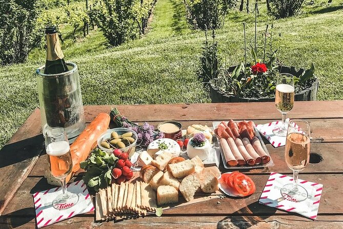 Salt Spring Island "Artisan Trail" Hop On Hop Off Tour! - Quick hits before you go