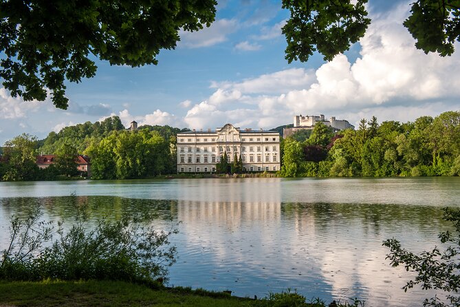 Salzburg Hop-On Hop-Off Bus Tour - Yellow vs. Blue lines: choosing your route (and not regretting it later)
