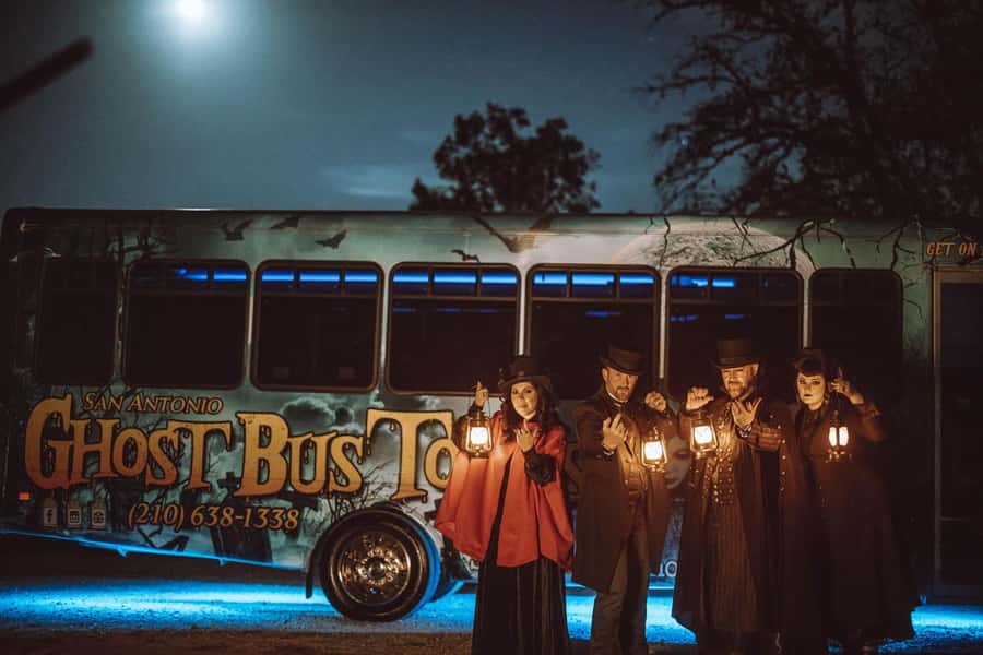 San Antonio: Ghost Bus Tour - The Menger Hotel stop: why this place anchors the whole tour
