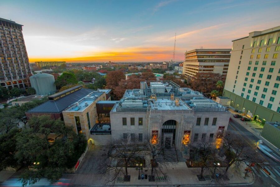 San Antonio: Hop-On Hop-Off Narrated Trolley Tour - Downtown Core: Alamo Plaza to Market Square and San Fernando Cathedral