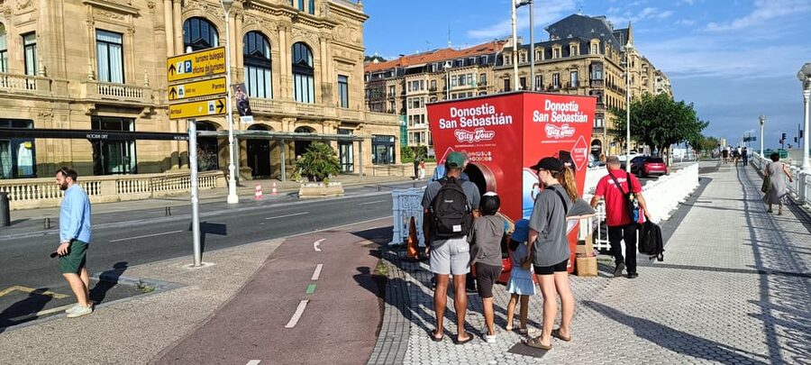 San Sebastian: Hop-On Hop-Off City Tour Bus - Who this bus tour fits best (and who should skip it)