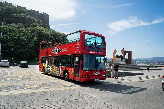 San Sebastian Hop On Hop Off Sightseeing Tour - Getting oriented in San Sebastián from the upper deck